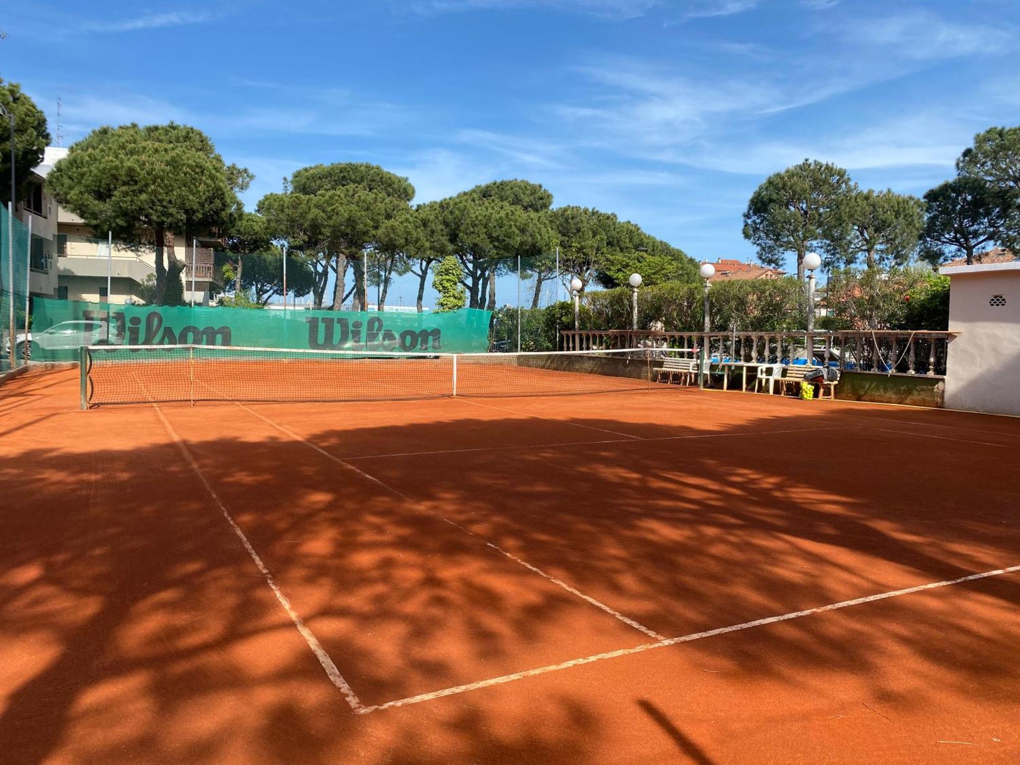 Hotel Franca Milano Marittima Buitenkant foto