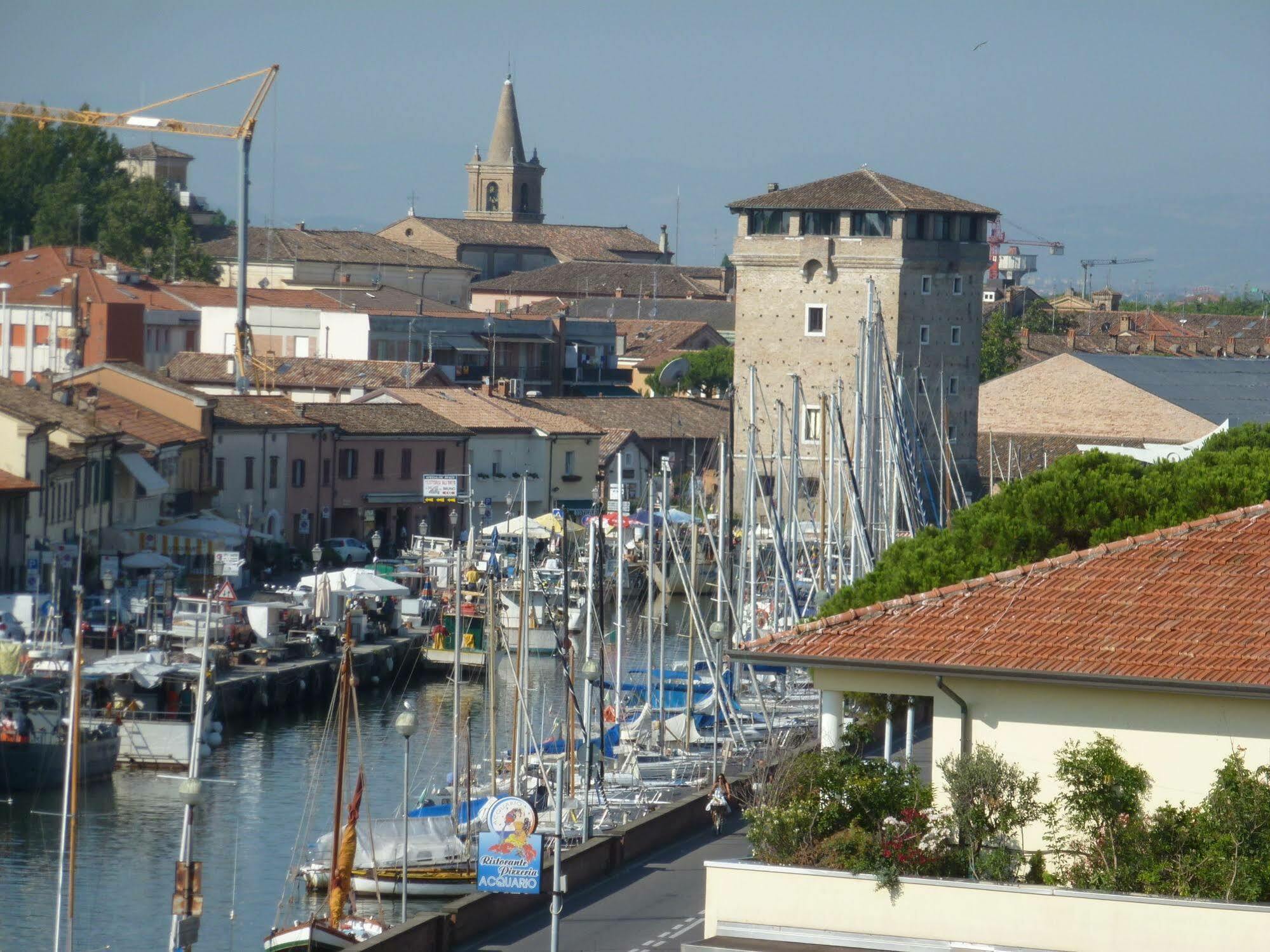 Hotel Franca Milano Marittima Buitenkant foto
