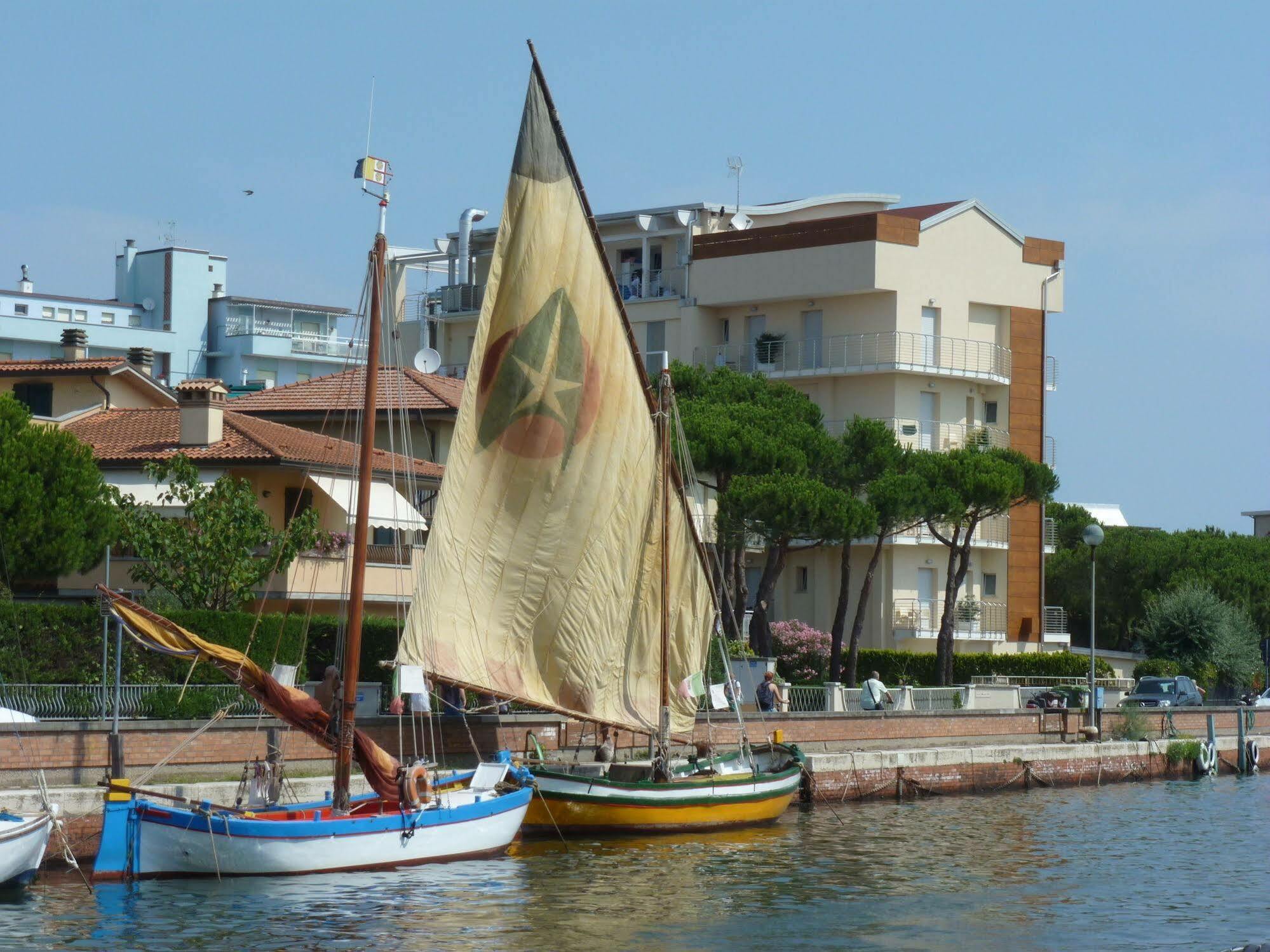 Hotel Franca Milano Marittima Buitenkant foto
