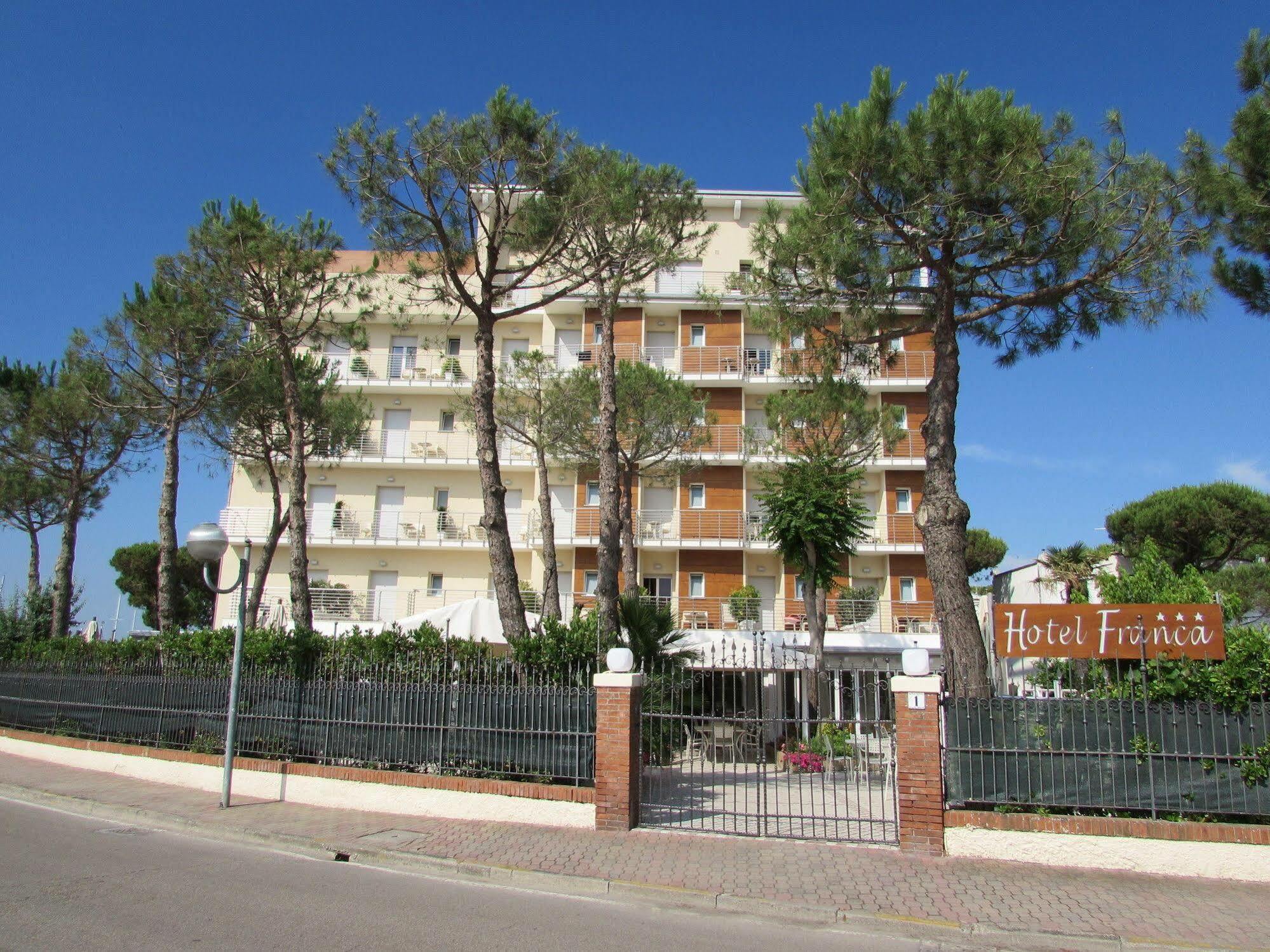 Hotel Franca Milano Marittima Buitenkant foto